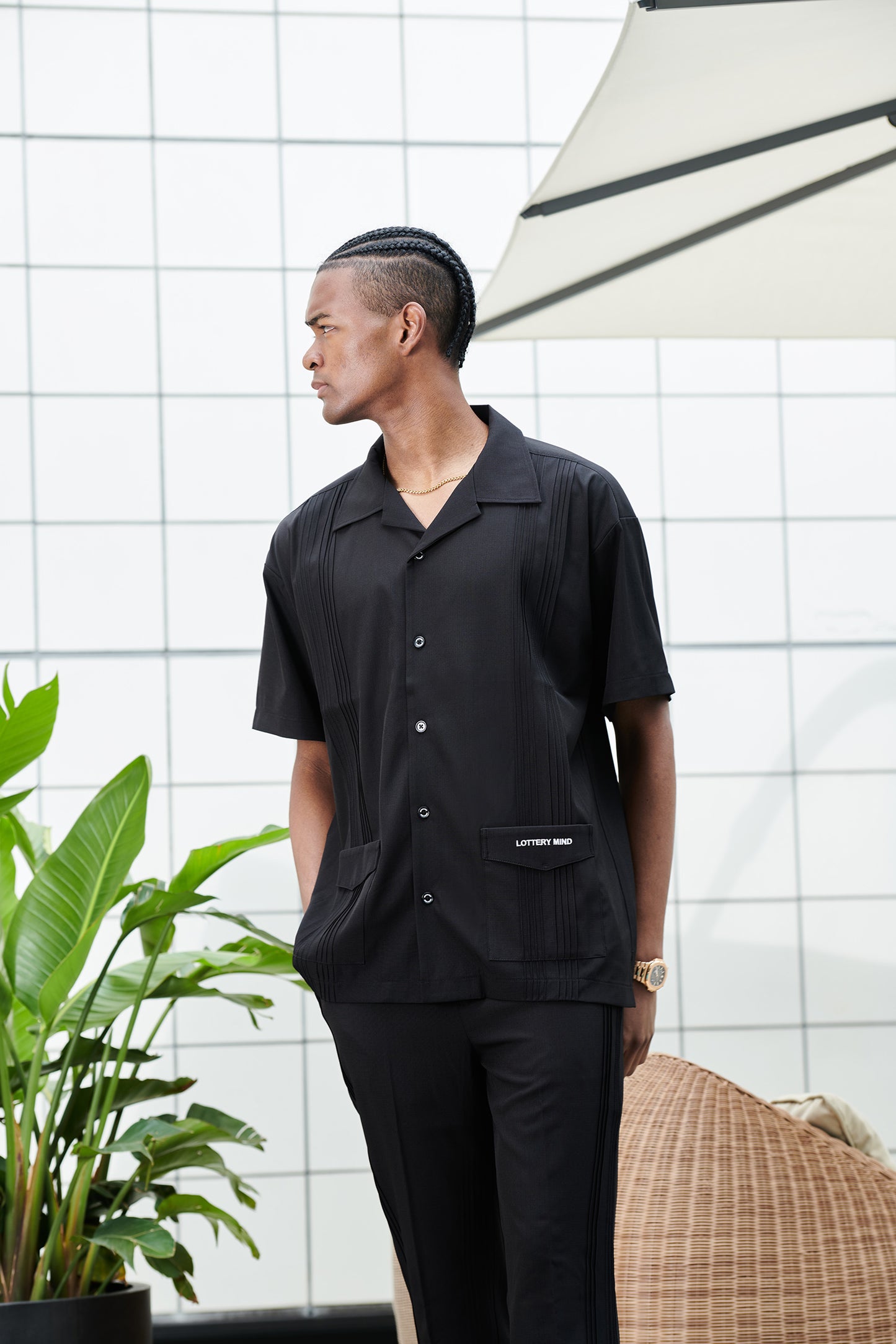 RESORT HOTEL SHIRT BLACK